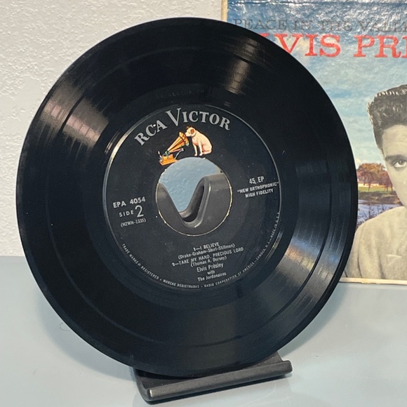 Elvis Presley 45 Record - Peace In The Valley - Picture 3 of 4